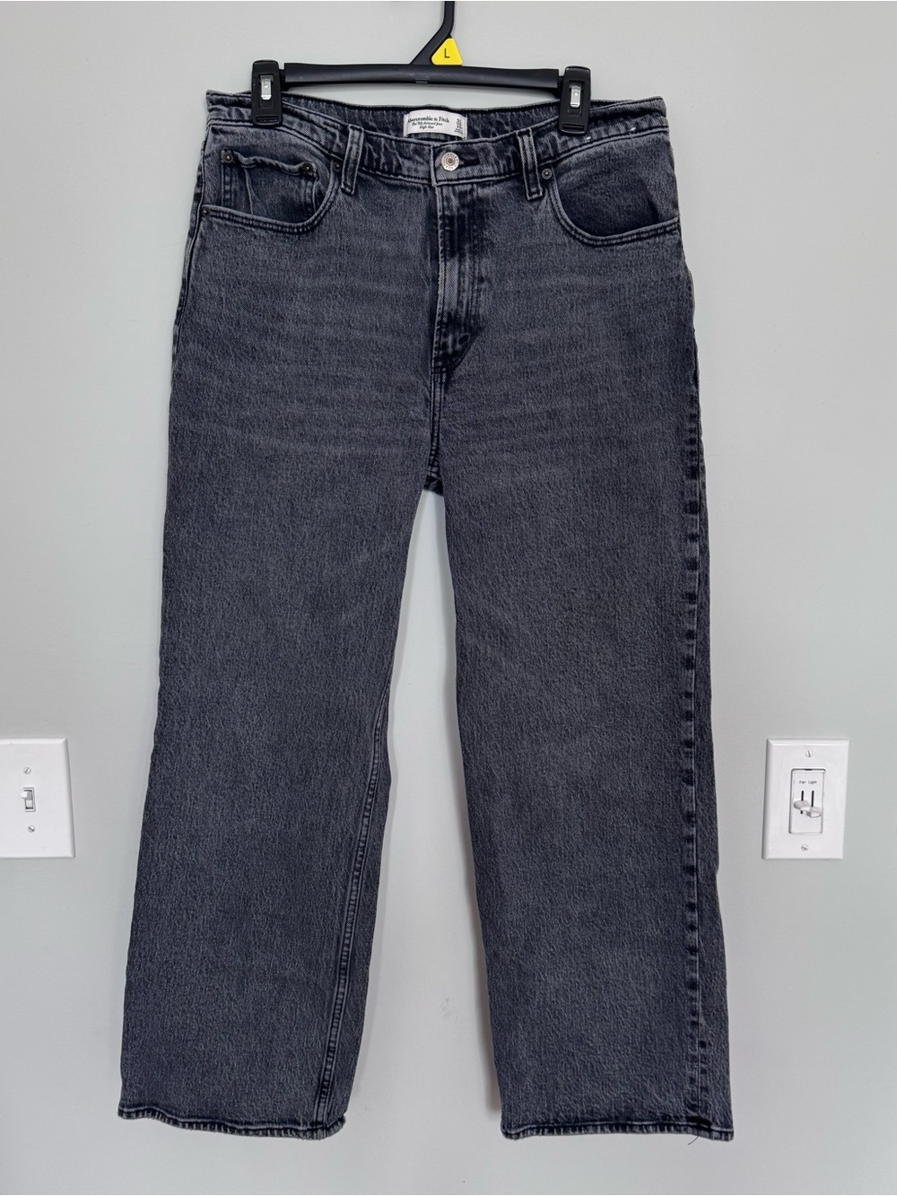 Abercrombie & Fitch 90s Relaxed High Rise Women’s Black Denim Jeans